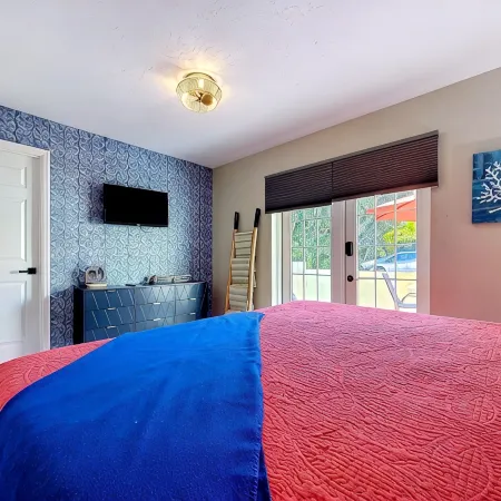 Wonderful Canal Front Condo! See Manatees Right From Your Doorstep!Cabana #10