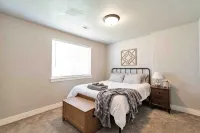Sleepy Ridge Apt, Self Check-In, Parking - balcón