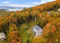 Lakes Region Home, Close to Hiking, Golf and More - 3-Star
