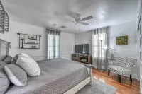 Charming Cottage Near Main with Patio&FirePit!!
