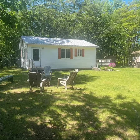 Charming 2-bedroom cottage in welcoming Grand Marais, Michigan.