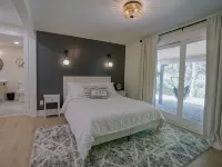 Beautiful 3 bedroom chalet near Keuka Lake Hotels in Milo