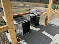RIVERFRONT  NEW 4-bedroom house with WiFi and AC in Calico Rock