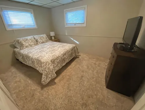 Country living close to it all - 2-Star