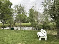5th Ave Pond Side Retreat - Boutique