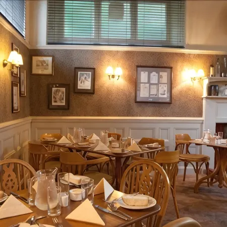 The Lamplighter Hotel