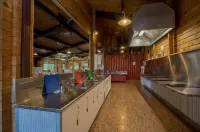 Te Anau Top 10 Holiday Park and Motels