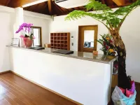 Hotel Peace Island Taketomijima - ที่มีที่จอดรถ