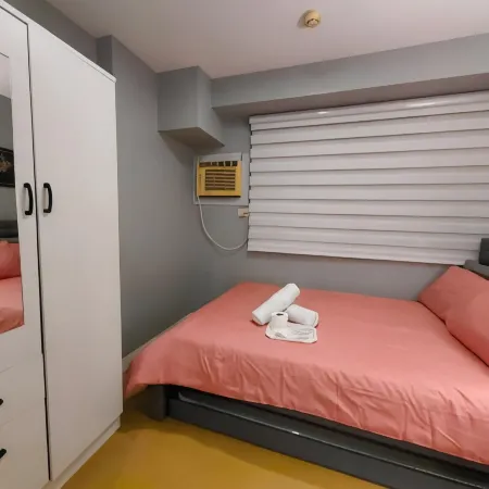 Citispace 1BR Unit Ridgewood Towers Near BGC #RW09