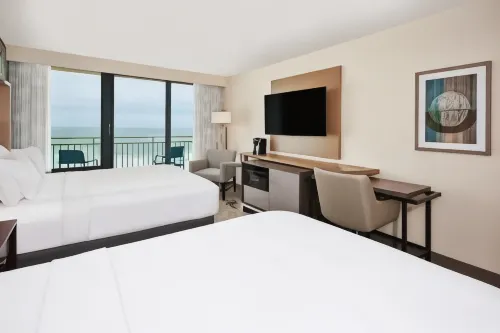 Holiday Inn VA BEACH-OCEANSIDE (21ST ST) by IHG - 駐車場