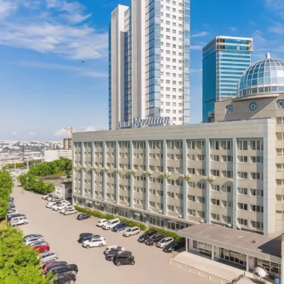 Meridian Hotel โรงแรมใกล้สะพานรัสสกี้