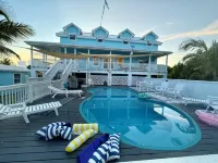 7Br7BA, Pool, 2 Boat Slips, Steps to Tahiti Beach, Sleeps 18, +Cabana Adds 2 - Private Pool