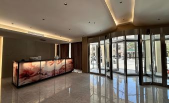 Bishkek Crystal Luxury Smart Hotel (Ala-Too Square Branch)