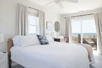 Oceanfront Family Cottage: Hot Tub, Heated Pool. Game Room & Stunning Beach View - 4-Star