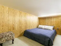 Pension Right in Front of Ganghwa Island Fish Market (2 Beds) 鄰近阳水场的酒店