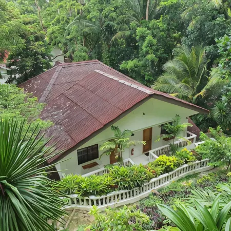 Cocoloco Beach Resort