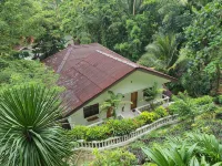 Cocoloco Beach Resort - Pemandangan Pantai