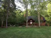 Adventurewood Luxury Log Cabin - Hot Tub, Fireplace, Pool Table - Chalets