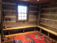 Prospect Mountain Cabin custom log home sportsman's paradise with fishing lake. - Boutique