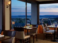 Chateau Victoria Hotel & Suites - breakfast