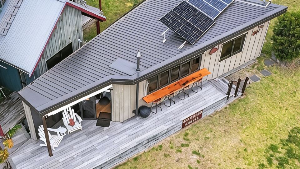 The Pirate's Rest, a tiny home by the beach.