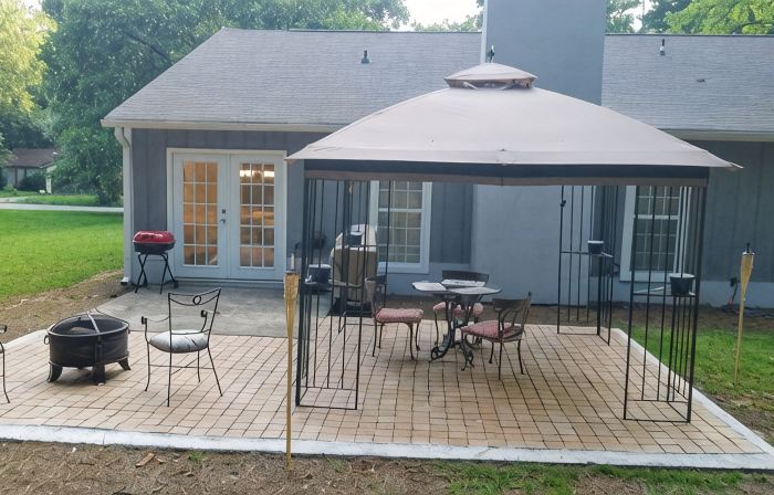 Stunning Custom Ranch in Central Roswell