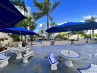 Fully Remodeled condo a few steps to beach Free parking WiFi - Condos