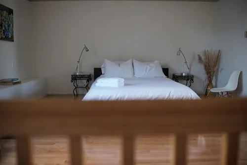 Unique, heritage building in the heart of Kingston! Right on Market Square! - balcony