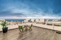 Fabulous 3-Bedroom House with Wi-Fi and Amazing Sunsets in Rosarito