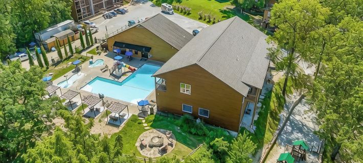 BRAND NEW: 3 Bed / 2 Bath Branson, Sleeps 8 + 2 Min to SDC Hotels in Indian Point