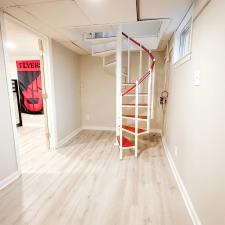 Spacious 4-bedroom Off-Campus House โรงแรมในเดย์ตัน