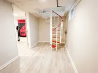 Spacious 4-bedroom Off-Campus House - 3-Star