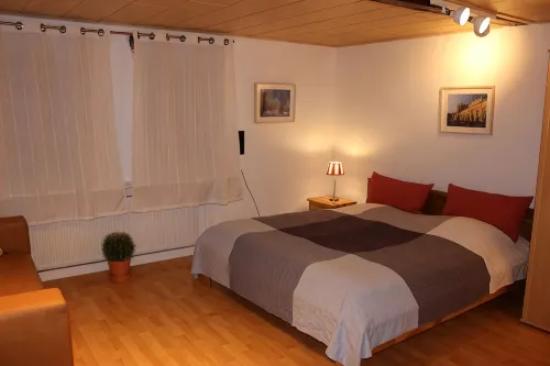 Quiet, natural 34sqm apartment in half-timbered house, Kassel-Harleshausen 2 PEOPLE - Apartments
