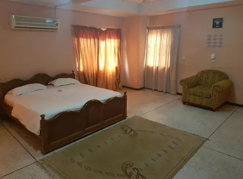 East Airport Guesthouse - Pensionaatit