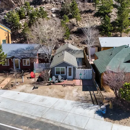 Cozy Cabin in Downtown Estes Park
