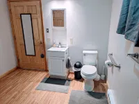 Cozy Farm Stay Near Keuka Lake / No Cleaning Fee / Pet Friendly / Wi-Fi + More! - balcony