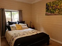 Cottage Amongst The Vines - Homestays