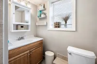 Seaside Escape, Steps to Beach & Boardwalk, Parking & Badges - 4-Star