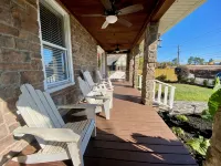 Downtown House steps to Falls Park, Baseball Stadium, Restaurants & Shopping - Bungalows