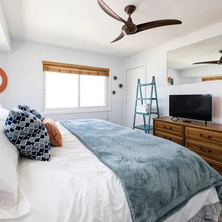 Oceanfront Carolina Beach Condo, Panoramic Views and Pool! Top Floor Sunrises!