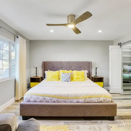Summer in San Diego Walk to Beach, Dog Friendly, Hot Tub, Fire Pit