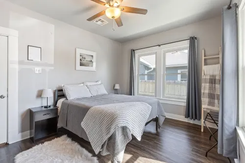 Downtown Gem near Silos, Baylor, Cameron Park... - Homestays