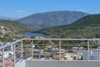Hotel Milo - con vistas a la montaña