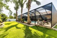 Sunshine State Escape with Heated Pool & Comfort - Uima-altaat