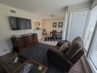 DAPHNE -  MOBILE BAY CONDO - Great location - Homestays