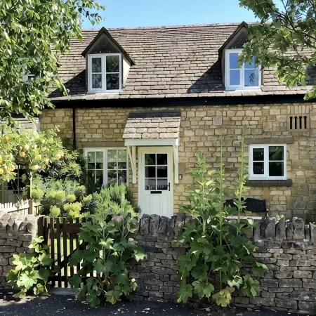 Noel Cottage - Central Cotswolds Stone Cottage For Two In Chipping Campden