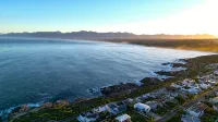 Kleinzee Oceanfront Guesthouse - parking