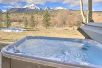 Luxury Town Home+Hot Tub! Mountain View, River/Lake front, close to Ski Resorts - Gym
