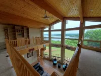 BREEZY & LUCKY'S: Lakeview Home & Cottage on 5 Acres! Close to Marina. - 3-Sterne