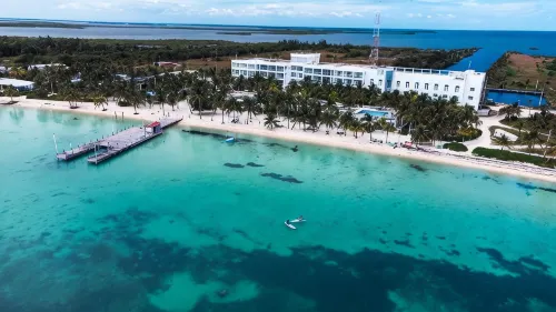 Belize Dive Haven Resort & Marina - bar